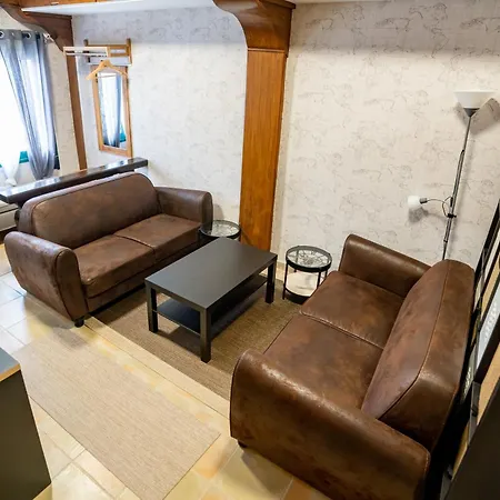 Casa Julio - Complete Coastal Retreat - Entire - 3 Min Walk From The Ocean - Shared Entrance With Host ゲストハウス