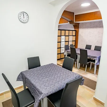 Casa Julio - Complete Coastal Retreat - Entire - 3 Min Walk From The Ocean - Shared Entrance With Host *