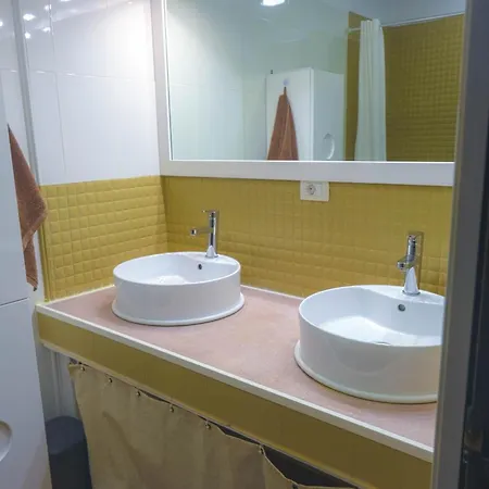 Casa Julio - Coastal Retreat - 3 Min From Guest house