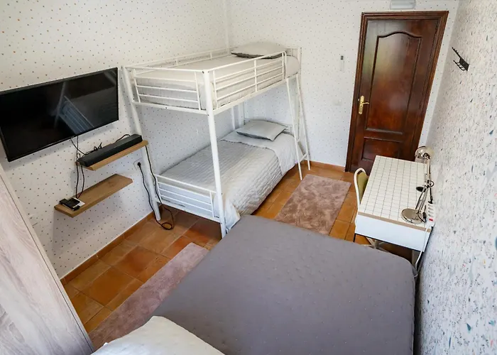 Casa Julio - Coastal Retreat - 3 Min From 게스트하우스 4*